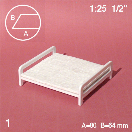 DOUBLE BED, M=1:25 WHITE / 1:25 / 80 x 64 MM